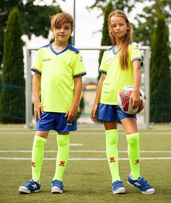 Детская футбольная форма Kelme Segovia 3873001-918 лимонная/темно-синяя