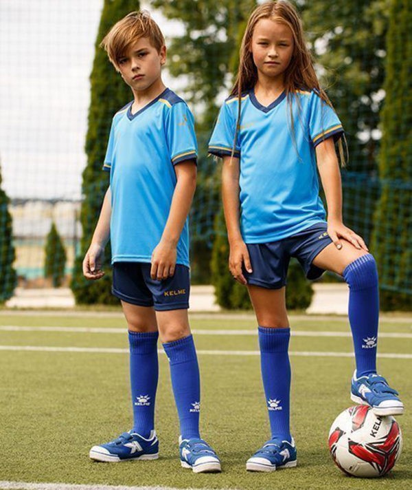 Детская футбольная форма Kelme Segovia 3873001-996/8351ZB3158-996 голубая/темно-синяя