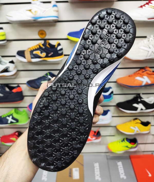Шиповки Kelme GOLEIRO TF 55984-26 чёрные